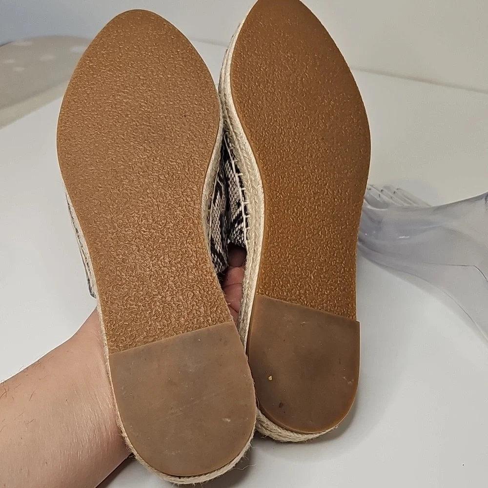 Halogen Women's Snake Print Espadrille‎ Mules Size  9